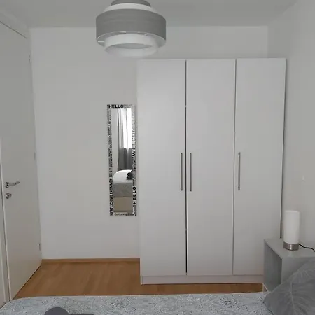 Appartement Ana Iadera With Balcony And Parking *