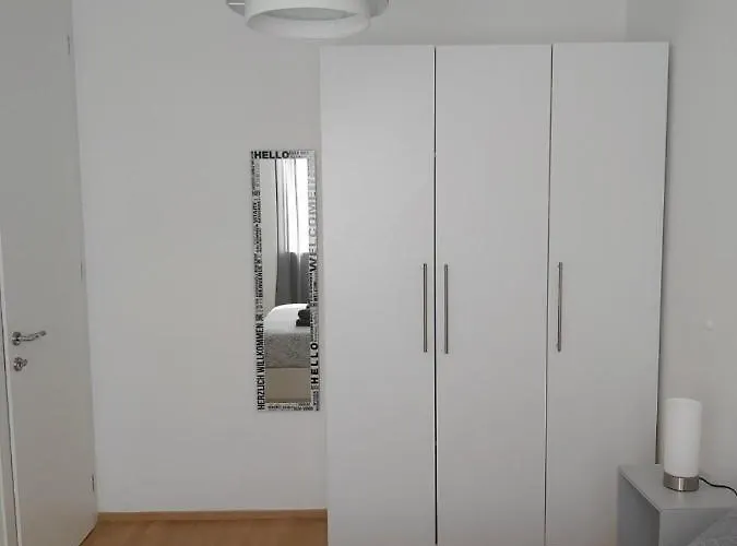 Daire Ana Iadera With Balcony And Parking *