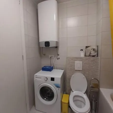 Apartment Ana Iadera With Balcony And Parking