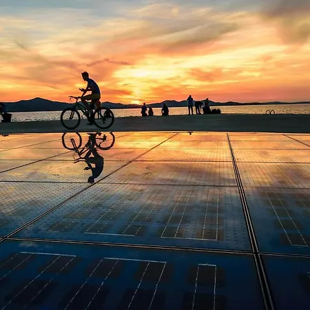 Ana Iadera With Balcony And Parking Apartment Zadar