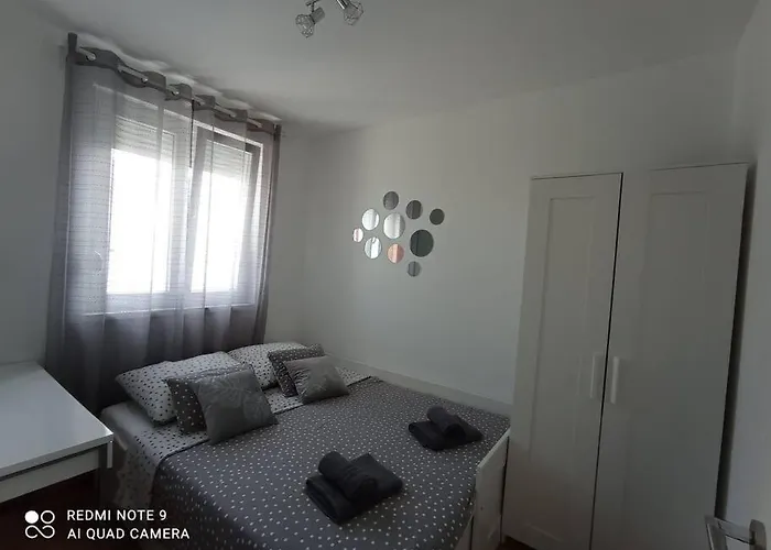 Ana Iadera With Balcony And Parking Διαμέρισμα Ζαντάρ